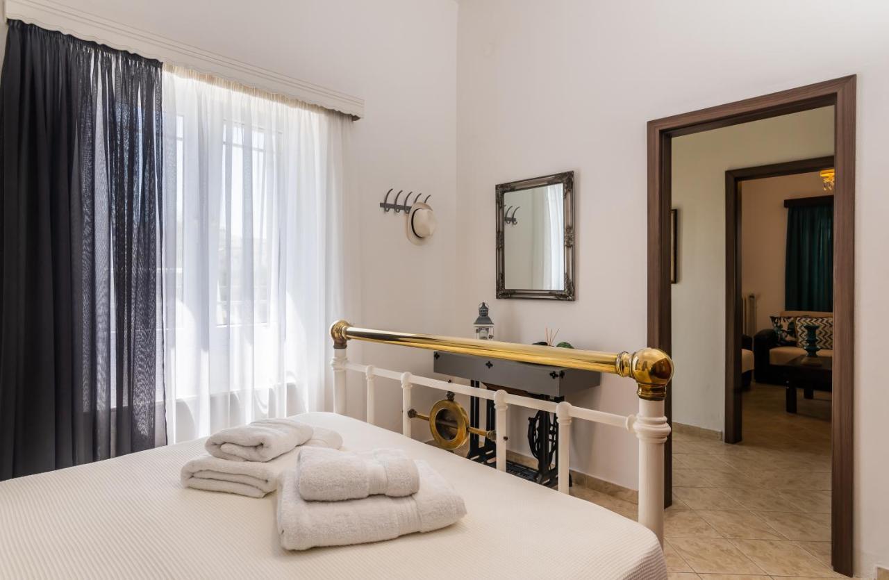 Villa Nostos House à Triovasálos Extérieur photo