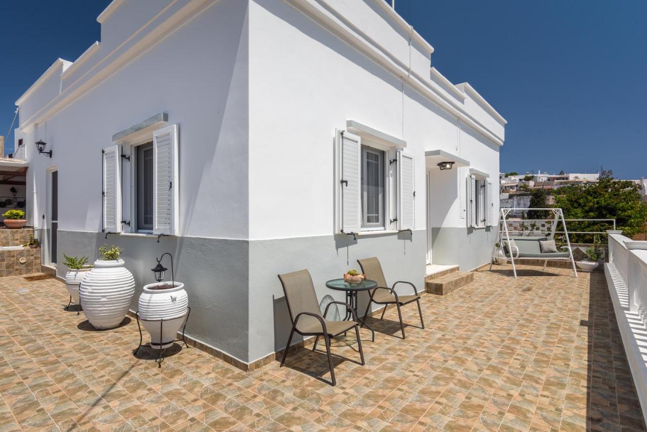 Villa Nostos House à Triovasálos Extérieur photo