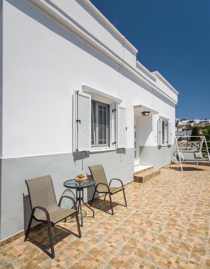 Villa Nostos House à Triovasálos Extérieur photo